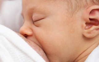 Dlaczego warto karmić piersią?