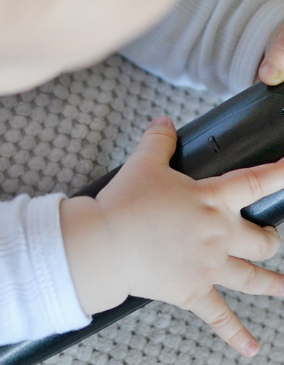 Dlaczego dzieci tak lubią piloty?