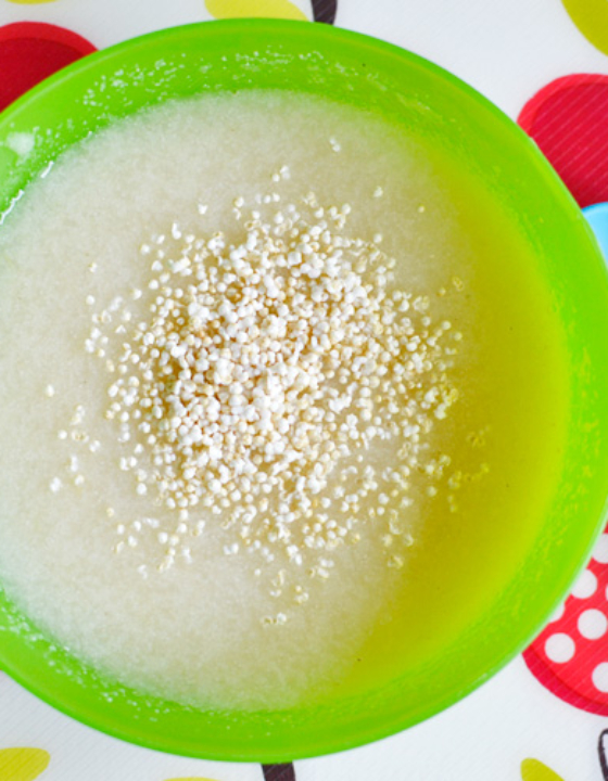 Kaszka manna z gruszką i amarantusem