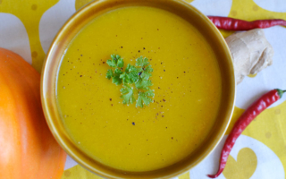 Zupa z dyni, czyli pikantny i aromatyczny krem