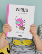 Układanka dla malucha, która uczy kolorów