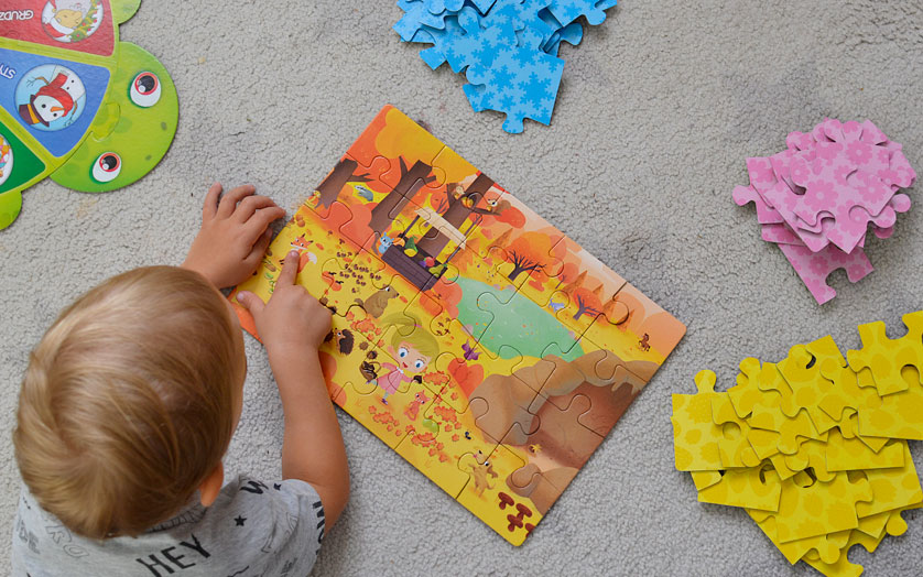 Pory roku i czas - kolorowe puzzle i układanki dla dziecka
