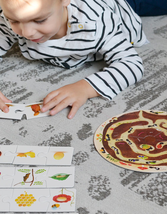 Fajna gra dla malucha, który lubi układać puzzle!