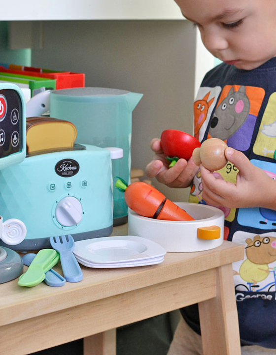 Prezent na gwiazdkę dla dzieci – 12 pomysłów na świąteczne prezenty