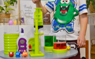 Wielka fabryka potworów – potwory, gluty i eksperymenty