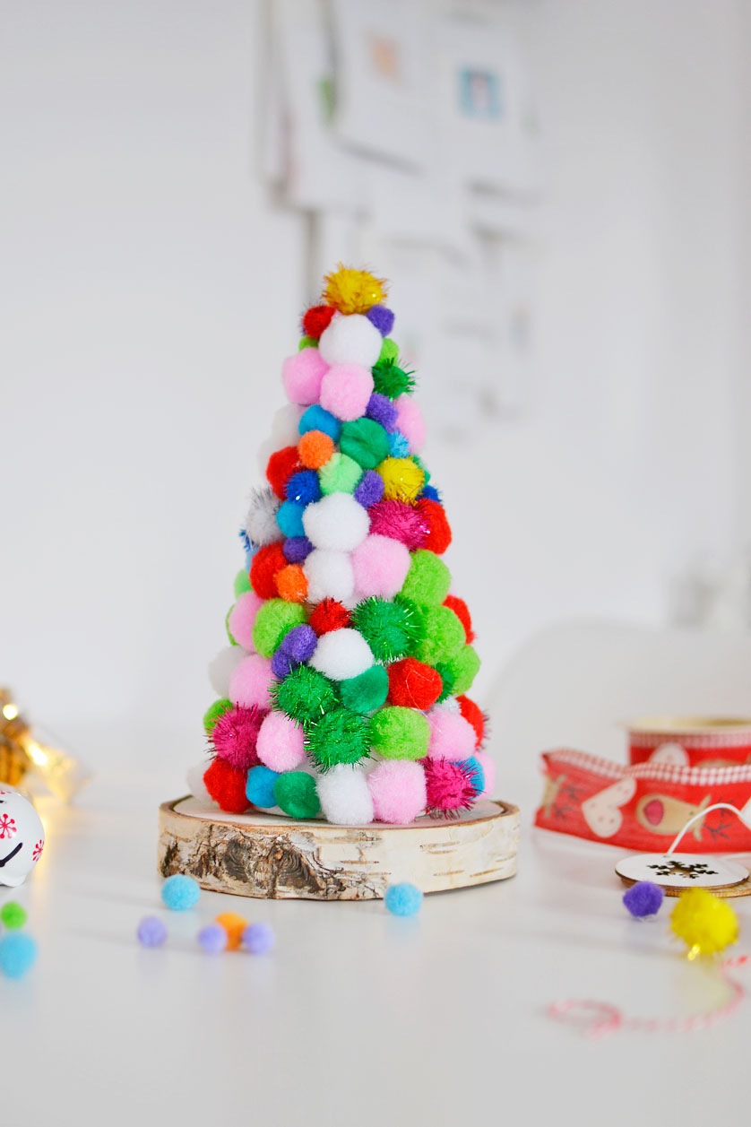 Sure government Candles Choinka z pomponów DIY - świąteczne ozdoby dla dzieci