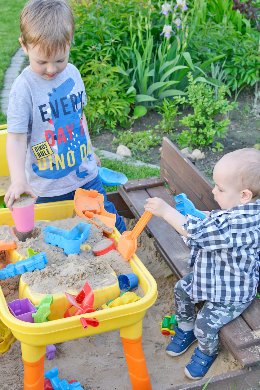 Atrakcje dla dzieci w ogrodzie - Pomysły na ogrodowe zabawy!