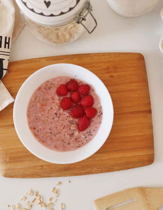 Kokosowa owsianka z malinami