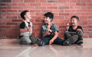 Gdzie kupić modne ubranka dla chłopca?