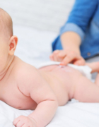 Kreatywne książki do wyklejania i kolorowania dla maluchów