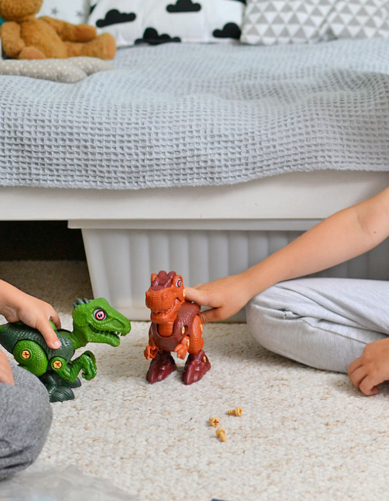 Dinozaury do skręcania, czyli nauka poprzez zabawę