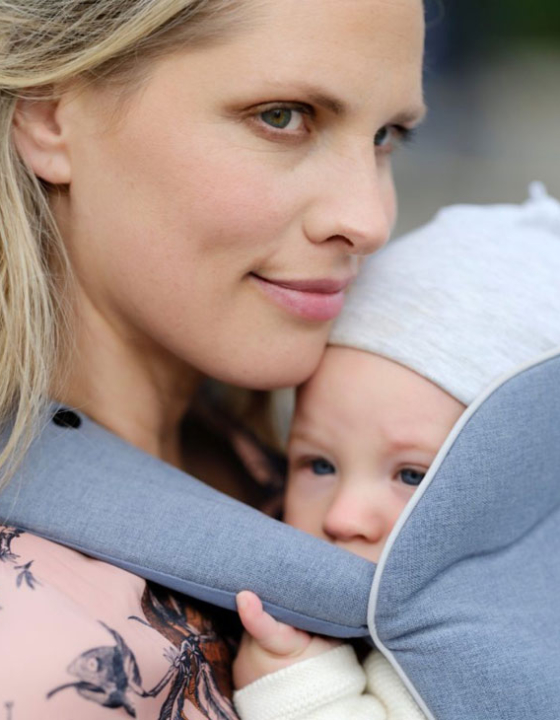 Nosidło dla niemowlaka –  wygodna alternatywa dla wypraw w wózku