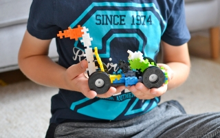 Klocki Plus-Plus – Naucz się budować pojazdy