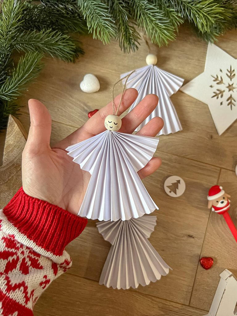 Ozdoby świąteczne Z Papieru Krok Po Kroku Dekoracje świąteczne DIY - z papieru i rolek papieru