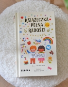 Komplet zimowy dla dziewczynki – wybieramy ciepłą czapkę, szalik i rękawiczki