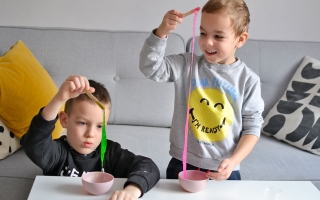 Jak zrobić slime i gluty?