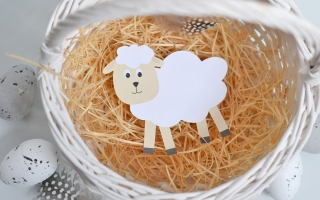 Baranek wielkanocny – praca plastyczna dla dzieci