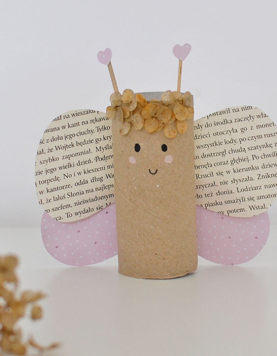 Motyl z rolki papieru