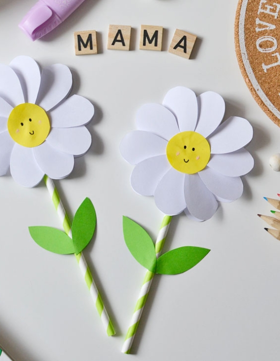 Jak zrobić kwiaty z papierowych serc?