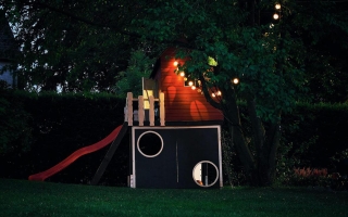 Bezpieczna zabawa – na co zwrócić uwagę przy wyborze domku dla dziecka?